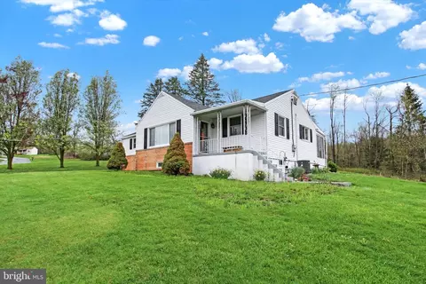 889 Baltimore Pike, Gardners, PA 17324
