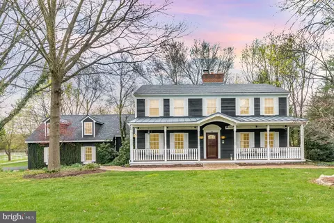 85 Biddle Rd, Carlisle, PA 17015