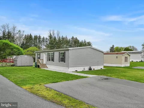 95 Spring Garden Ests, Carlisle, PA 17015
