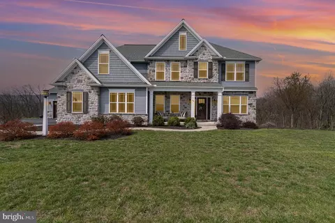 10 Elizabeth Way, Carlisle, PA 17013
