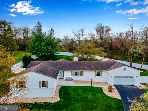 7 Cumberland Estates Dr, Mechanicsburg, PA 17050