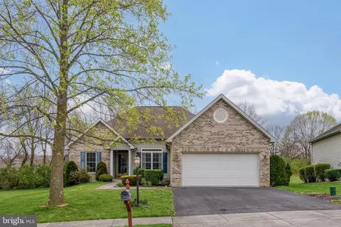 70 Northview Dr, Mechanicsburg, PA 17050