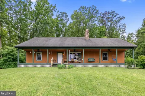 1025 Rhoda Blvd, Mechanicsburg, PA 17055