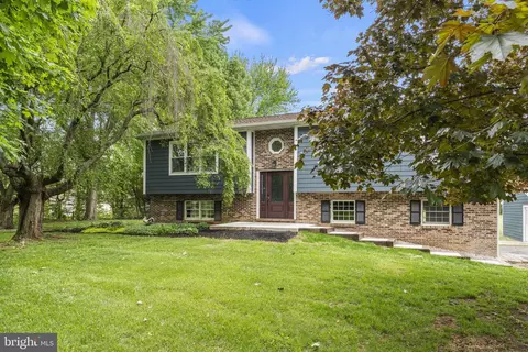 318 Stumpstown Rd, Mechanicsburg, PA 17055