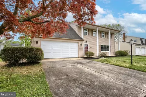 704 Alison Ave, Mechanicsburg, PA 17055