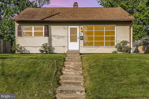 11 Wayne Rd, Camp Hill, PA 17011