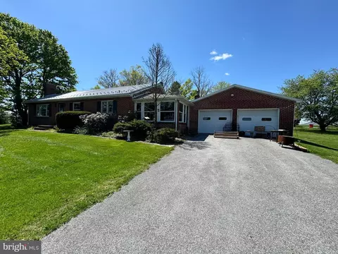 396 Turnpike Road, Newburg, PA 17240