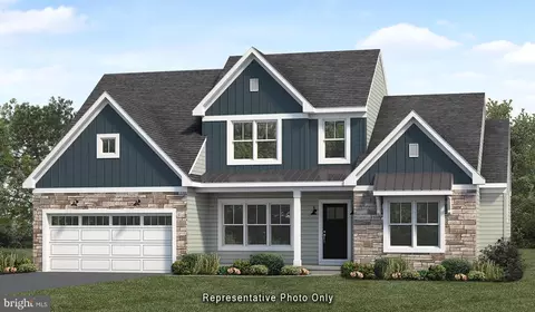 119 S Mountain Dr, Carlisle, PA 17013