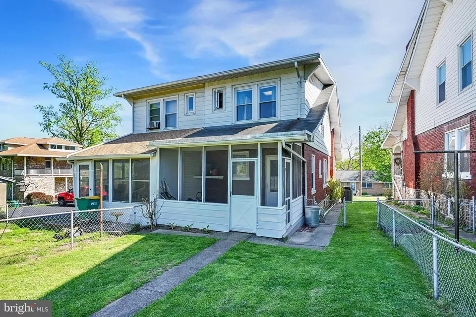 Exterior - 115 York St, Enola, PA 17025 photo 7 of 12