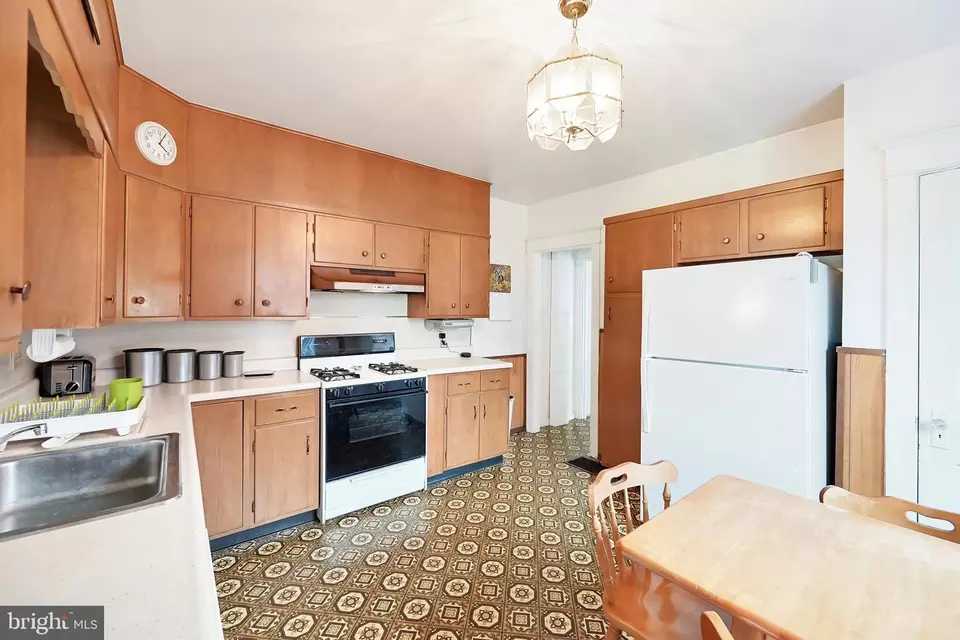 Kitchen - 115 York St, Enola, PA 17025 photo 3 of 3