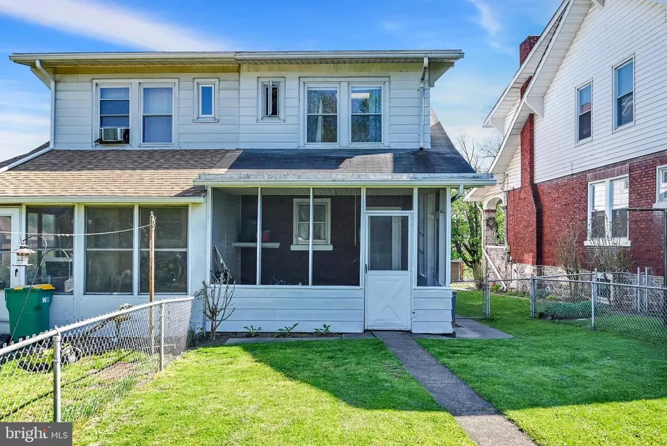 Exterior - 115 York St, Enola, PA 17025 photo 8 of 12
