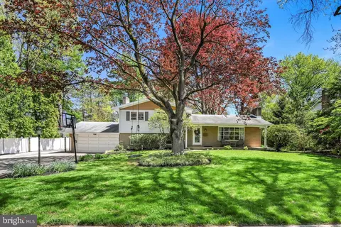 381 N 27th St, Camp Hill, PA 17011