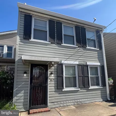 61 W North St, Carlisle, PA 17013