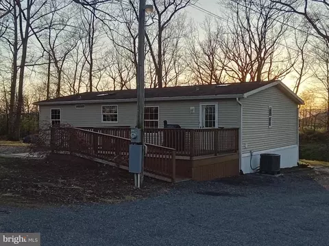 144 Fairview Rd, Shippensburg, PA 17257