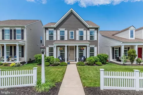 3272 Longview Rd, Mechanicsburg, PA 17055