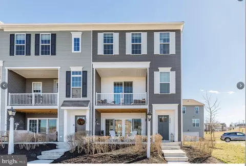 3256 Mateer Ln, Mechanicsburg, PA 17055