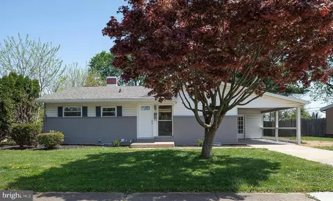 702 E Marble St, Mechanicsburg, PA 17055