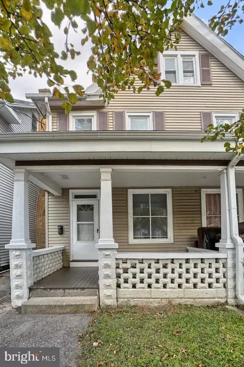 27 S 2nd St, Wormleysburg, PA 17043