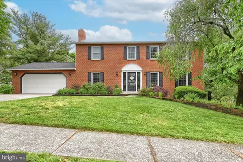 115 Cricket Ln, Camp Hill, PA 17011