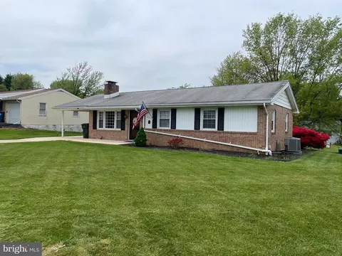 406 Cascade Rd, Mechanicsburg, PA 17055