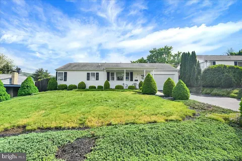 70 Oliver Rd, Enola, PA 17025