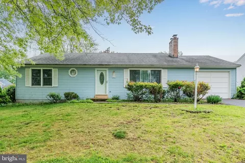 523 Joyce Rd, Camp Hill, PA 17011
