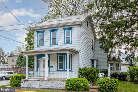 1095 Franklin St, Carlisle, PA 17013