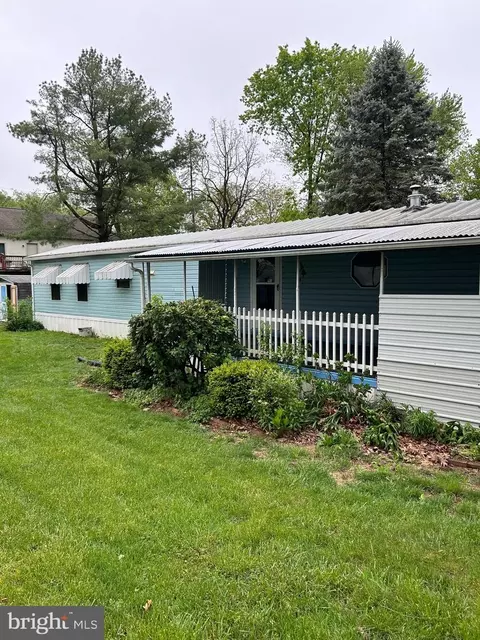 2 Shippensburg Mobile Ests, Shippensburg, PA 17257