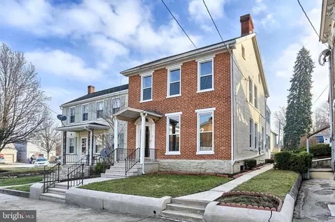 31 S Penn St, Shippensburg, PA 17257