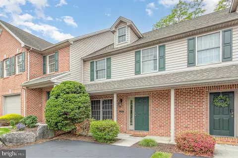 2240 Gleim Ct, Enola, PA 17025