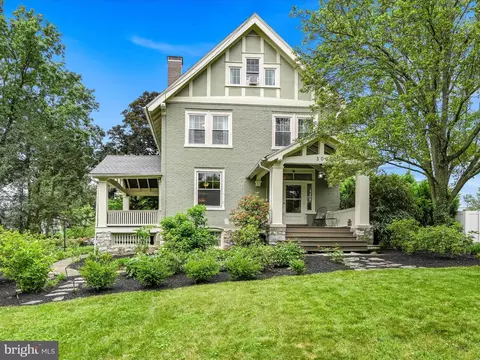 300 N 17th St, Camp Hill, PA 17011
