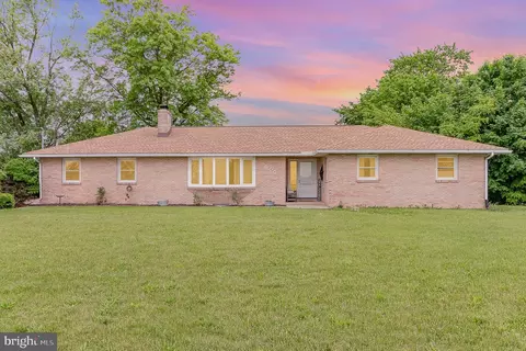 130 Old Gap Rd, Carlisle, PA 17013