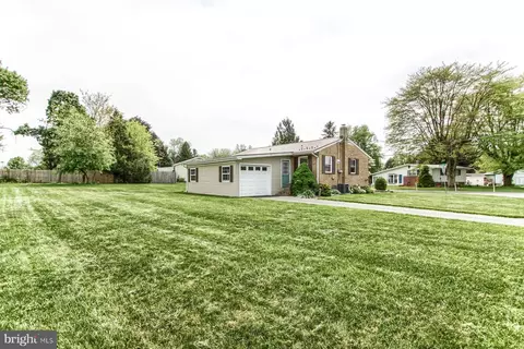 1 South Rd, Mechanicsburg, PA 17050