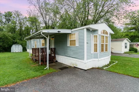 10 Amara Ln, Carlisle, PA 17015