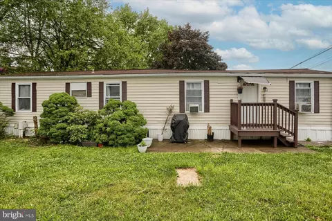 2506 Rolo Ct, Mechanicsburg, PA 17055