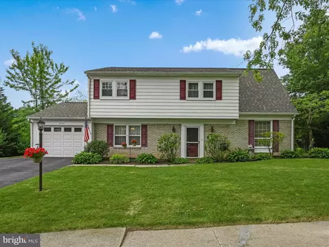 3804 Carriage House Dr, Camp Hill, PA 17011