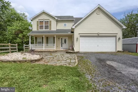 192 Lawrence Ln, Carlisle, PA 17015