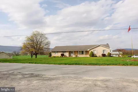 33 Myers Rd, Newville, PA 17241