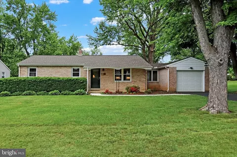 905 W North St, Carlisle, PA 17013