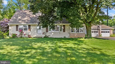 144 Salem Church Rd, Mechanicsburg, PA 17050