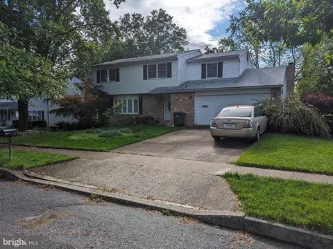 228 Fineview Rd, Camp Hill, PA 17011