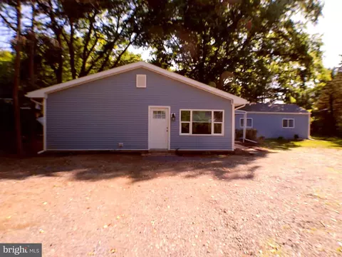 100 Clarkton Ct, Lemoyne, PA 17043