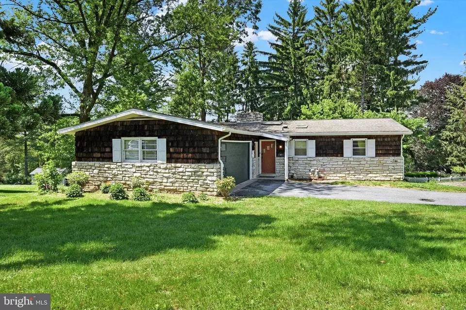 911 Indiana Ave, Lemoyne, PA 17043 36 Photos Movoto