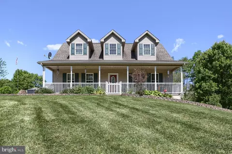 604 Mount Rock Rd, Carlisle, PA 17015
