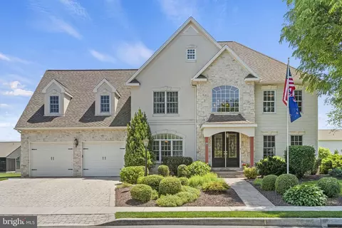 408 Darla Rd, Mechanicsburg, PA 17055