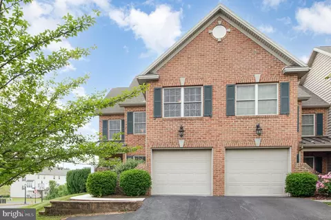 1550 Mendenhall Dr, Mechanicsburg, PA 17050