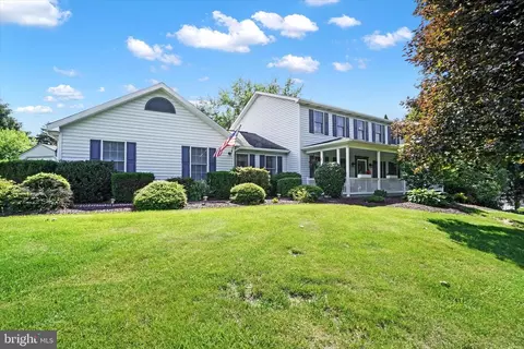 1 Mountain View Dr, Mechanicsburg, PA 17050