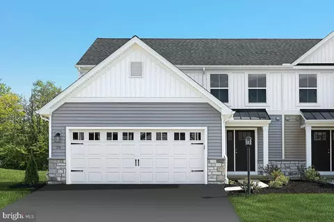 79 Long Bend Dr #241, Carlisle, PA 17015