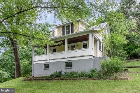 4240 Wertzville Rd, Enola, PA 17025