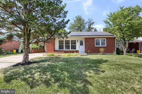 3030 Morningside Dr, Camp Hill, PA 17011
